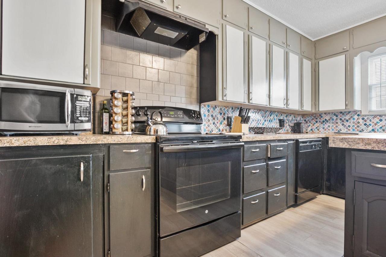 Luxury Oasis- 1 Bedroom Romantic Getaways Lubbock Luaran gambar
