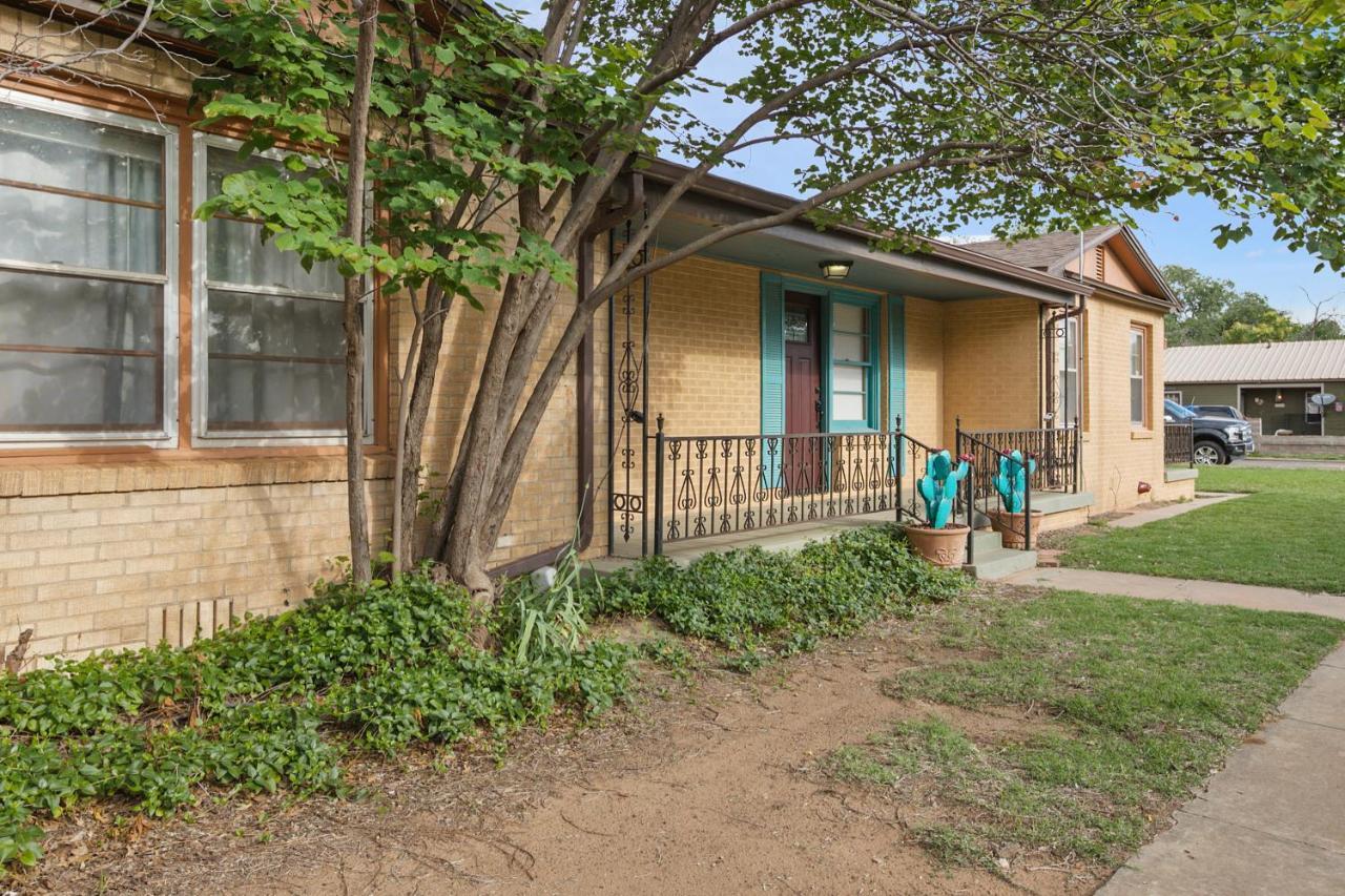 Luxury Oasis- 1 Bedroom Romantic Getaways Lubbock Luaran gambar