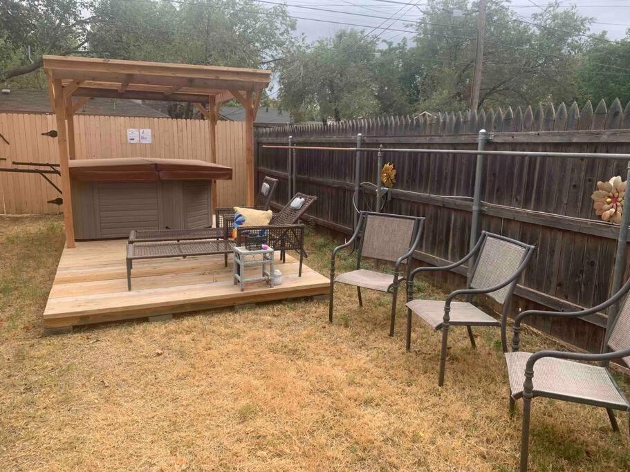 Luxury Oasis- 1 Bedroom Romantic Getaways Lubbock Luaran gambar