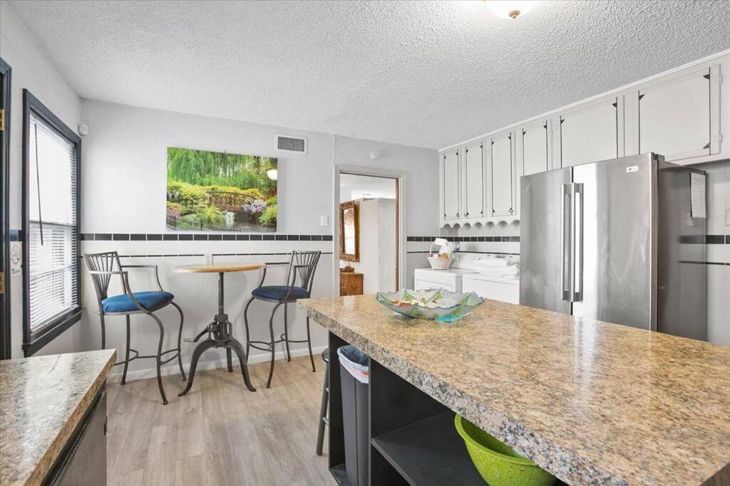 Luxury Oasis- 1 Bedroom Romantic Getaways Lubbock Luaran gambar